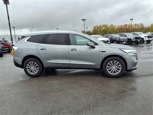 Used 2024 Buick Enclave Premium image 6
