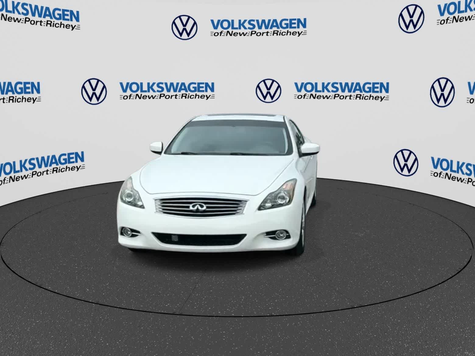 Used 2014 INFINITI Q60 Journey w/ Premium Package RWD image 3