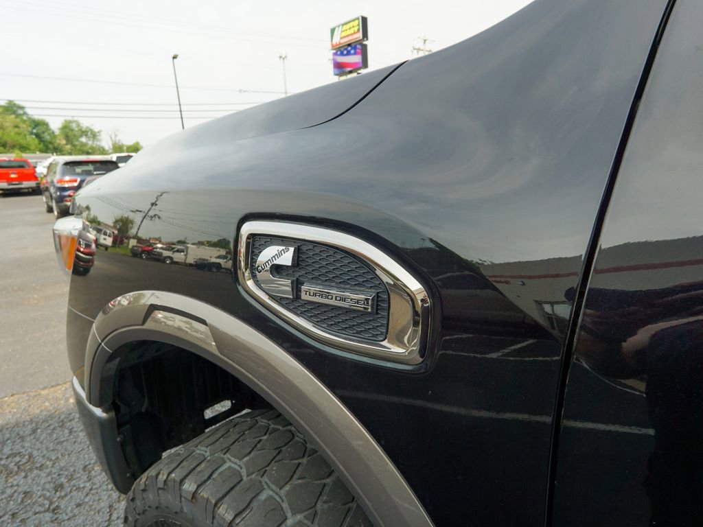 Used 2017 Nissan Titan Platinum Reserve AWD/4WD image 8