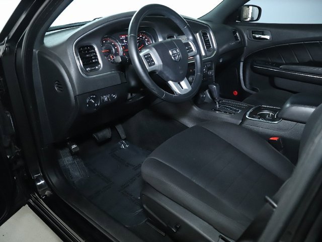 Used 2014 Dodge Charger R/T image 17