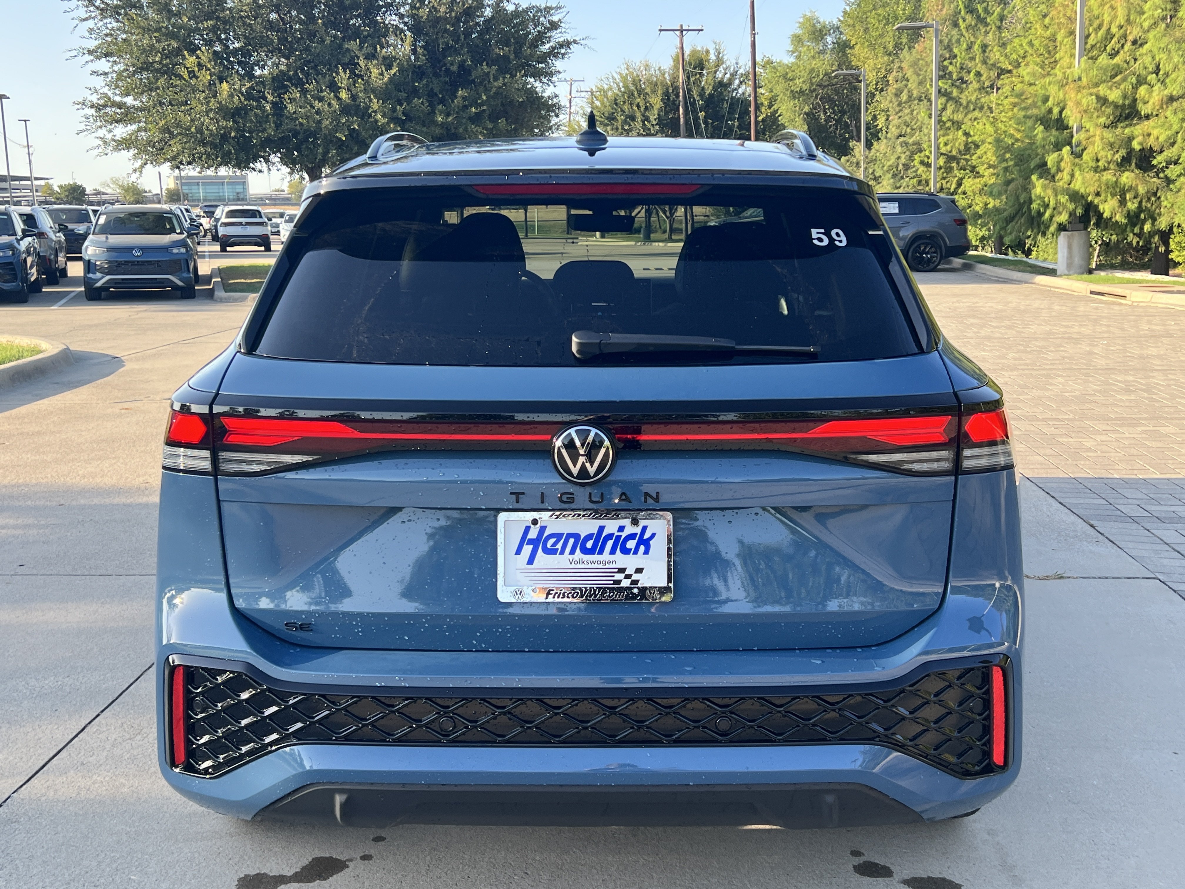 Certified 2026 Volkswagen Tiguan SE R-Line FWD image 8