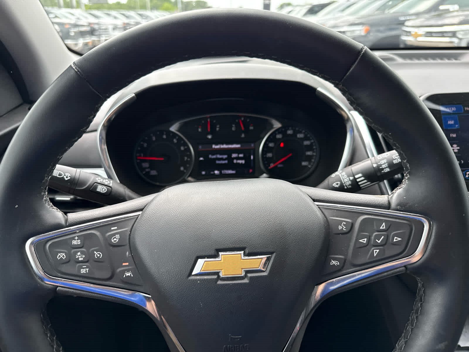 Used 2024 Chevrolet Equinox LT AWD/4WD image 11