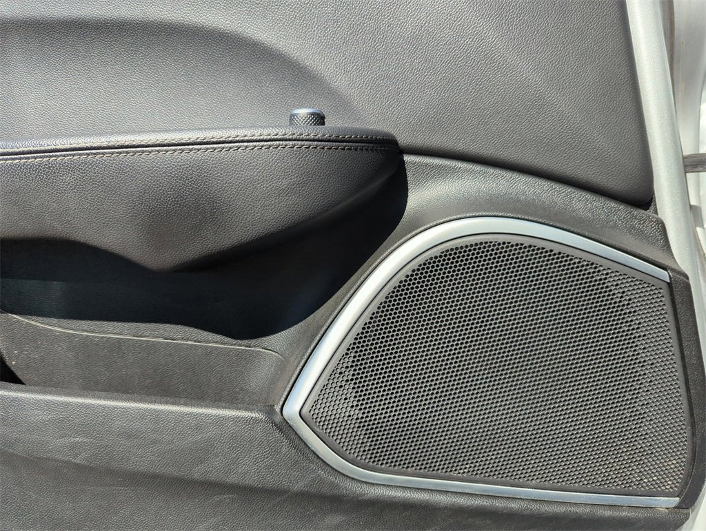 Used 2019 Alfa Romeo Giulia Base image 31