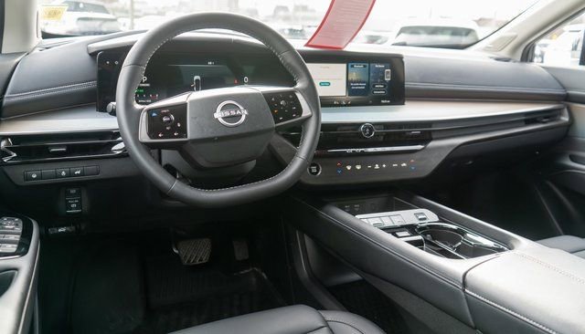 Certified 2025 Nissan Murano SL w/ Cargo Package image 14