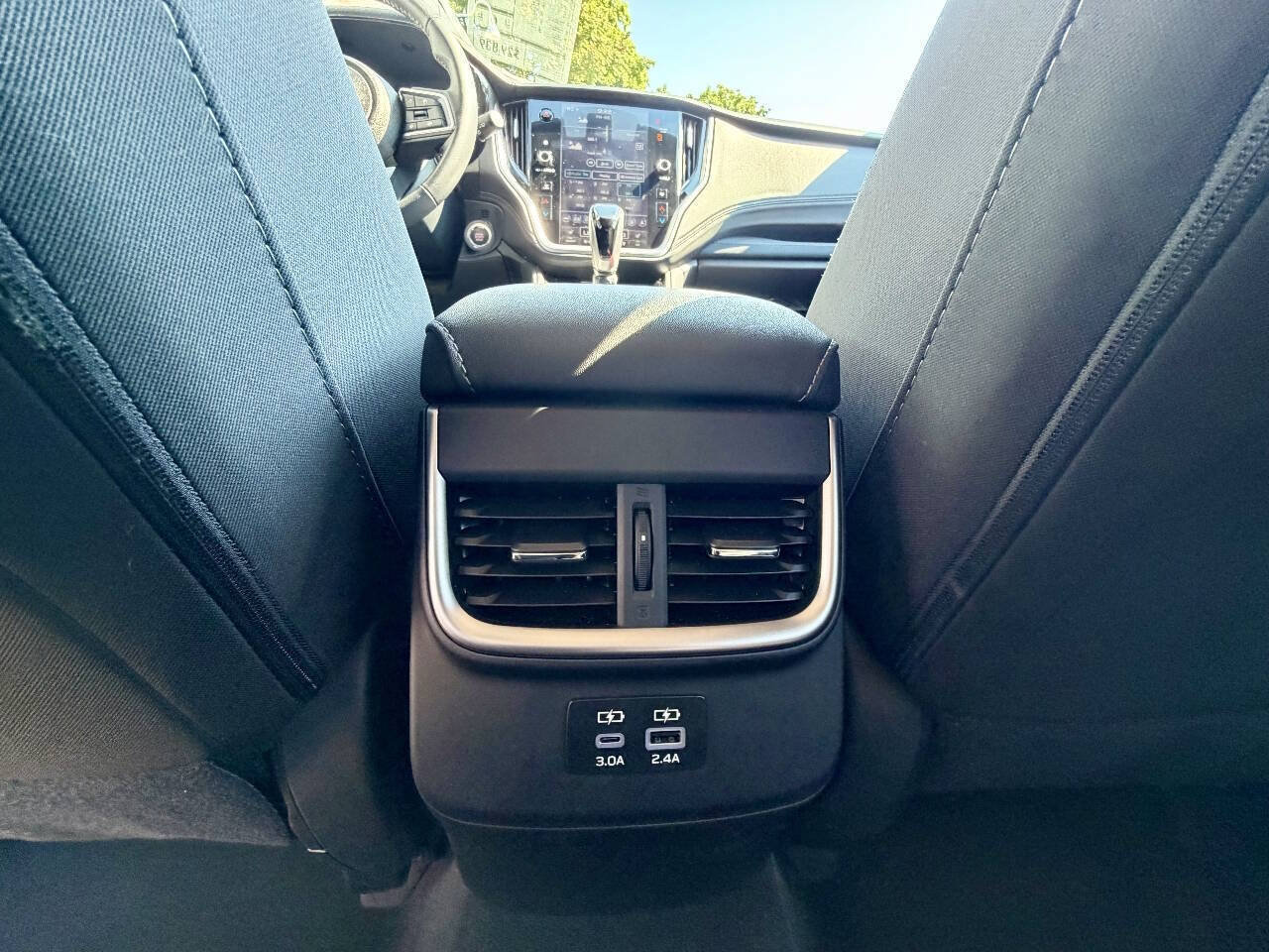 Used 2025 Subaru Outback Premium AWD/4WD image 25