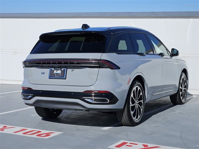 New 2026 Lincoln Nautilus Reserve image 7