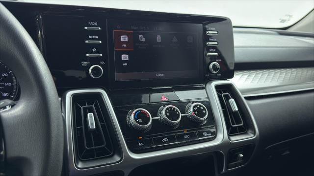 Used 2022 Kia Sorento LX FWD image 31