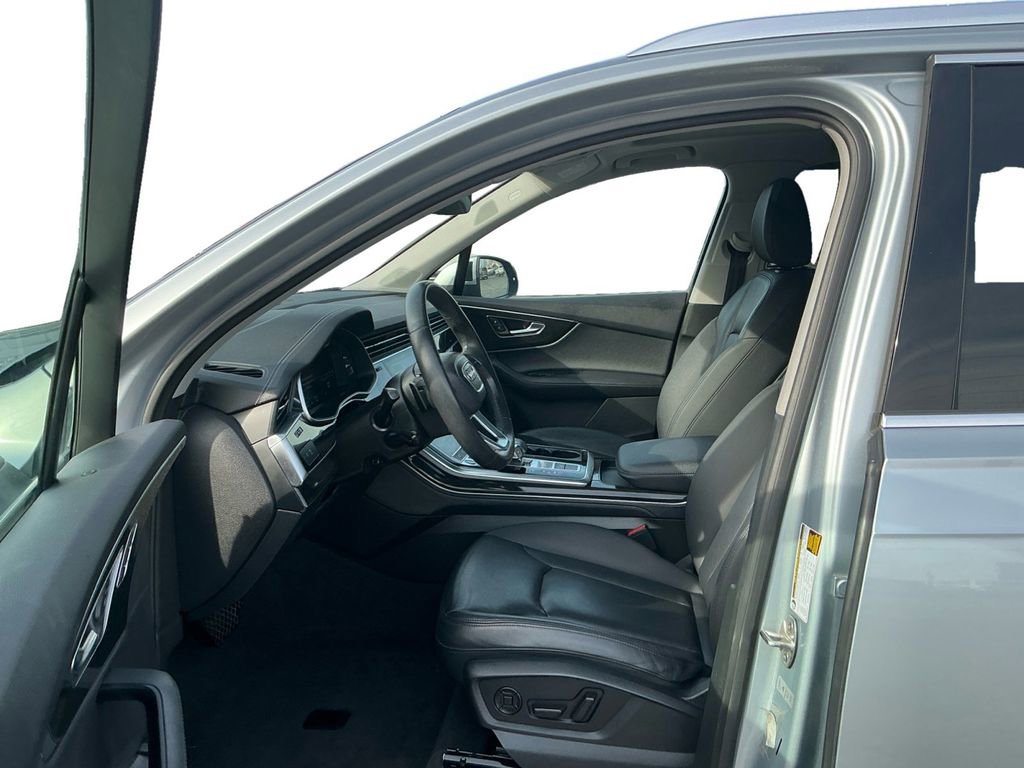 Used 2023 Audi Q7 3.0T Premium Plus AWD/4WD image 14