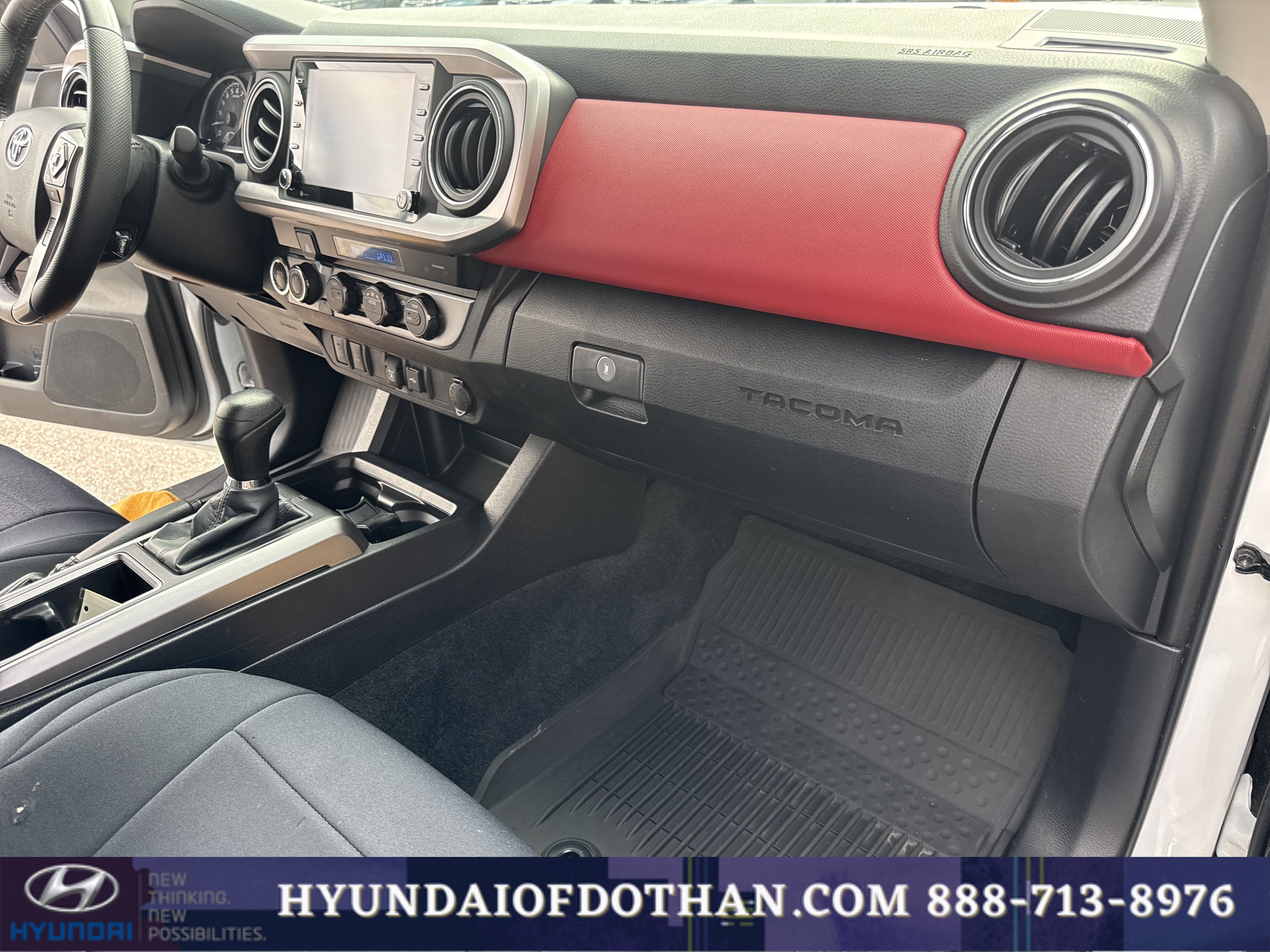 Used 2023 Toyota Tacoma SR5 w/ Technology Package AWD/4WD image 15