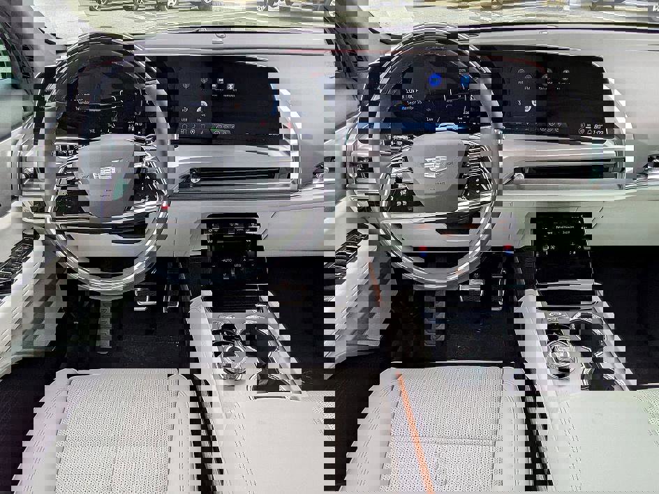 New 2026 Cadillac Vistiq Luxury image 32