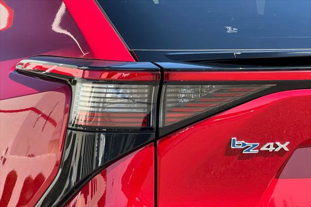 Certified 2025 Toyota bZ4X FWD image 32