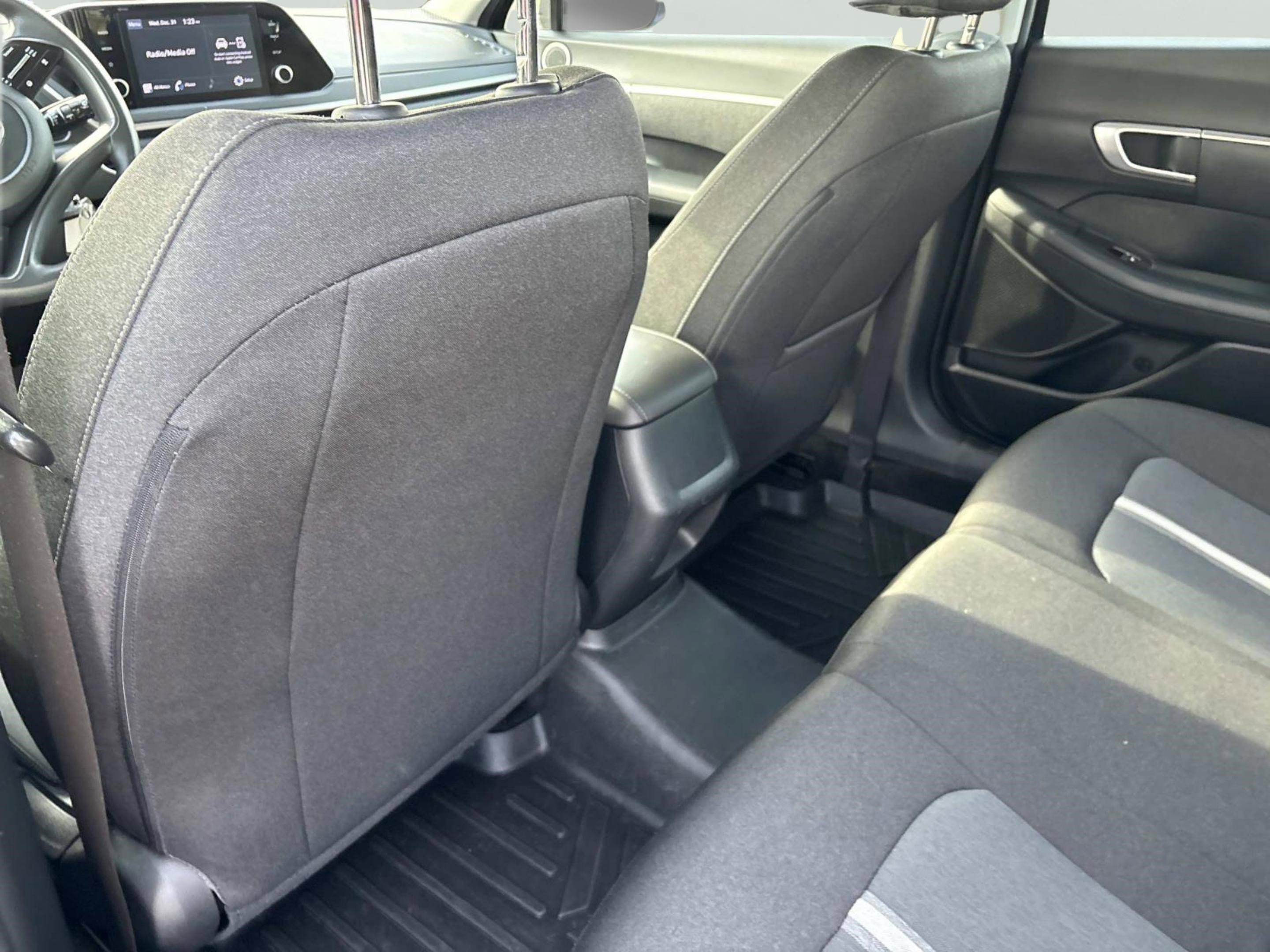 Used 2022 Hyundai Sonata SE image 16