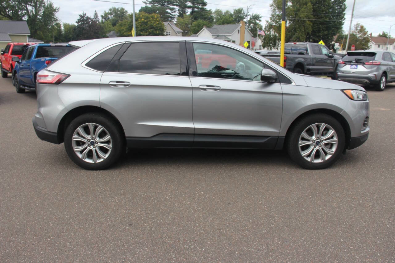 Used 2022 Ford Edge Titanium image 6