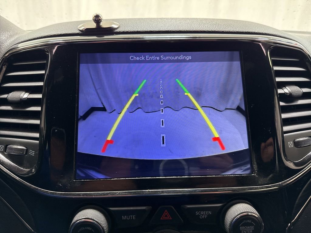 Used 2019 Jeep Grand Cherokee Limited AWD/4WD image 32