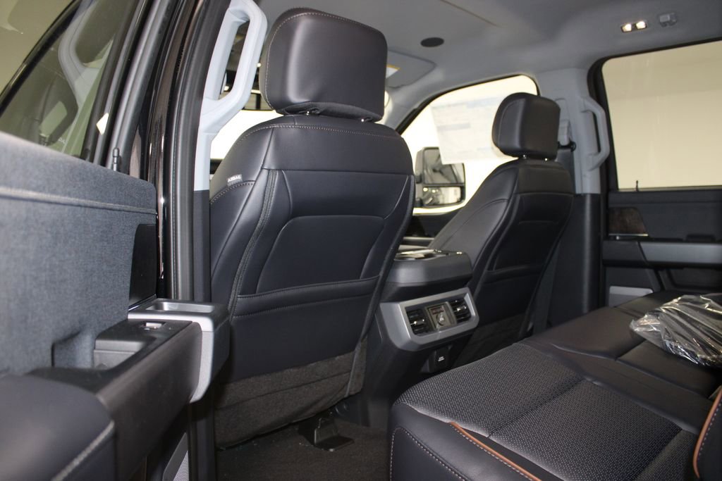 New 2025 Ford F250 Lariat w/ Lariat Ultimate Package image 27