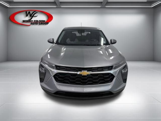 New 2026 Chevrolet Trax LS w/ LS Convenience Package FWD image 2