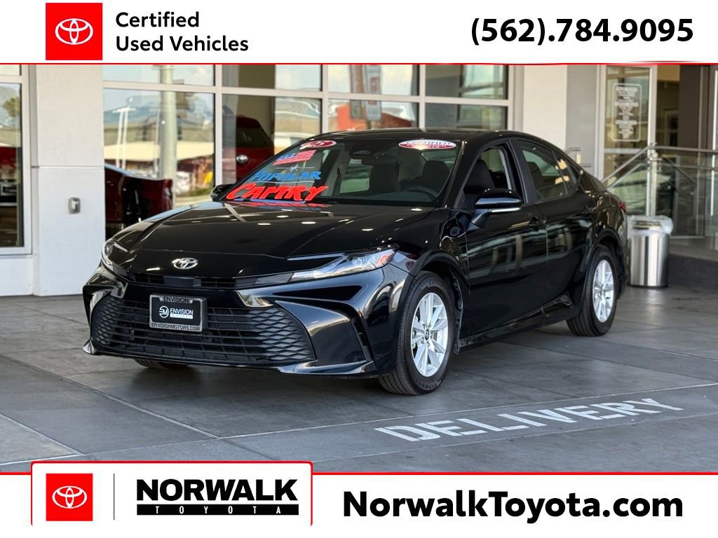 Certified 2025 Toyota Camry LE image 1