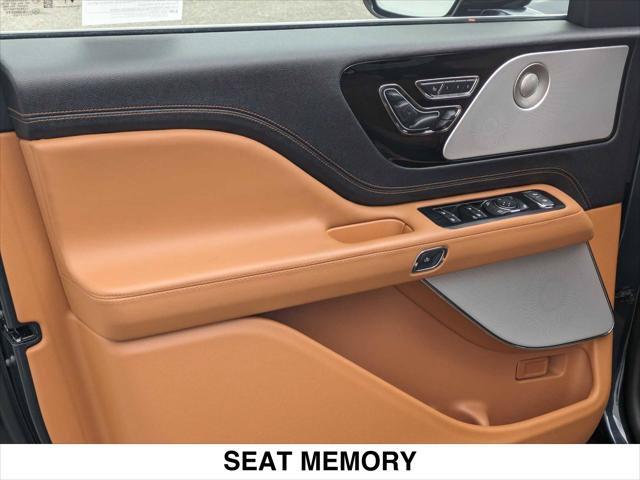 New 2023 Lincoln Aviator Black Label w/ Dynamic Handling Package AWD/4WD image 10