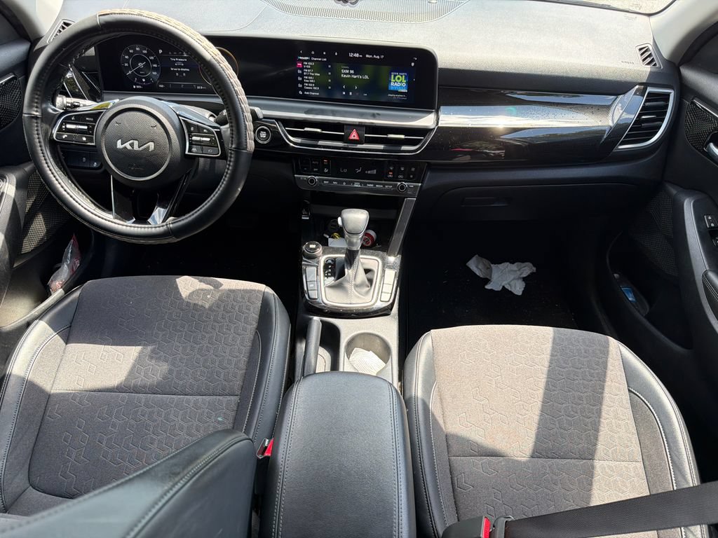 Used 2024 Kia Seltos S FWD image 27