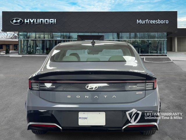 Used 2025 Hyundai Sonata SEL FWD image 6