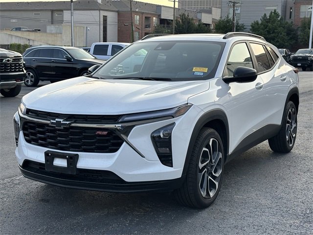 Used 2025 Chevrolet Trax RS w/ Sunroof Package