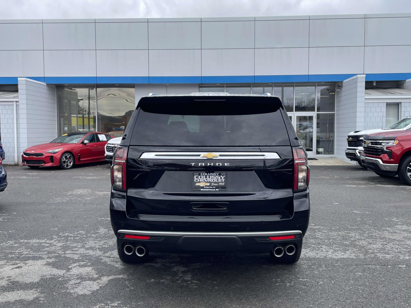 Used 2024 Chevrolet Tahoe High Country w/ Premium Package AWD/4WD image 4