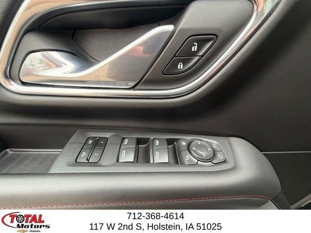 Used 2023 Chevrolet Suburban RST w/ Luxury Package AWD/4WD image 10