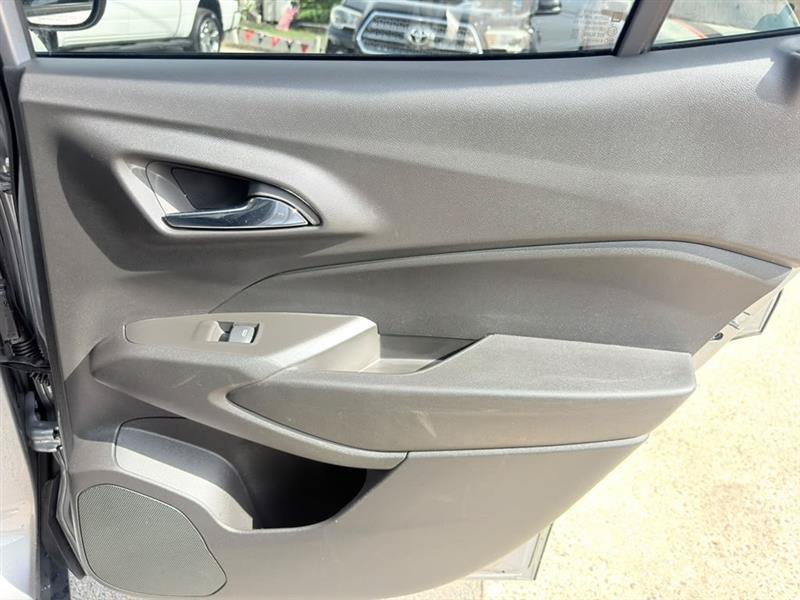 Used 2024 Chevrolet Trax LS w/ Driver Confidence Package FWD image 22