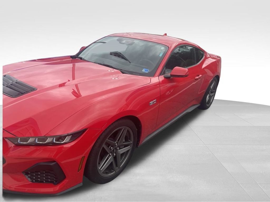 Used 2025 Ford Mustang GT RWD image 19