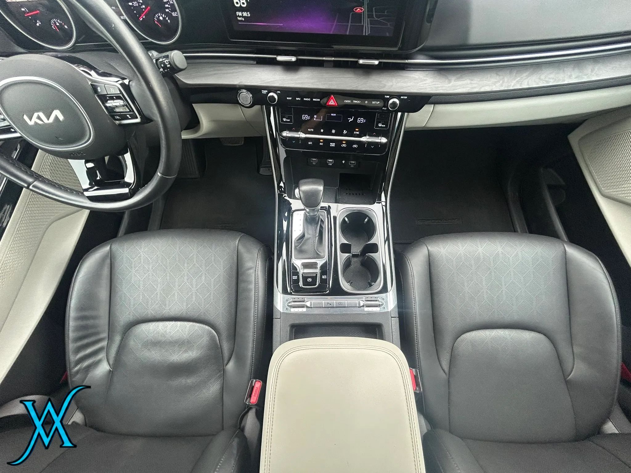 Used 2022 Kia Carnival SX FWD image 30