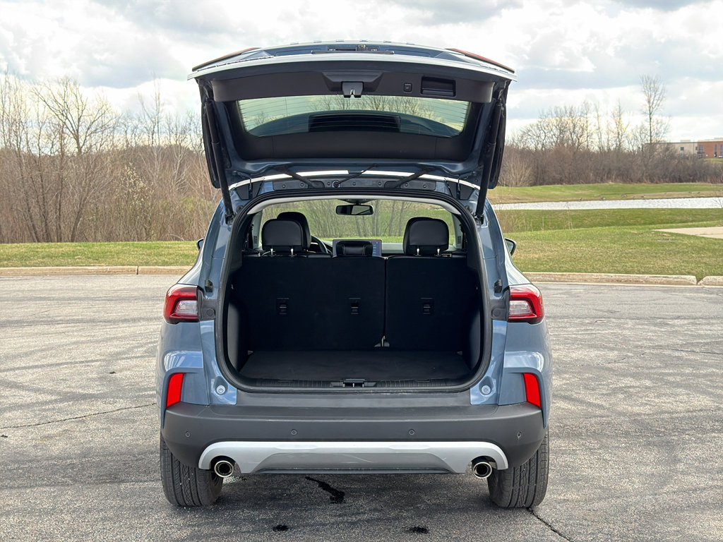 Used 2025 Ford Escape Platinum AWD/4WD image 38