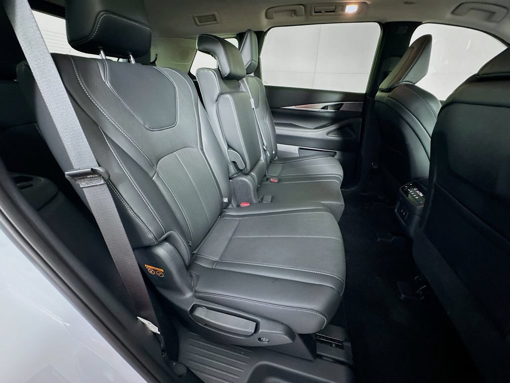 Certified 2026 INFINITI QX60 Pure w/ Cargo Package AWD/4WD image 38