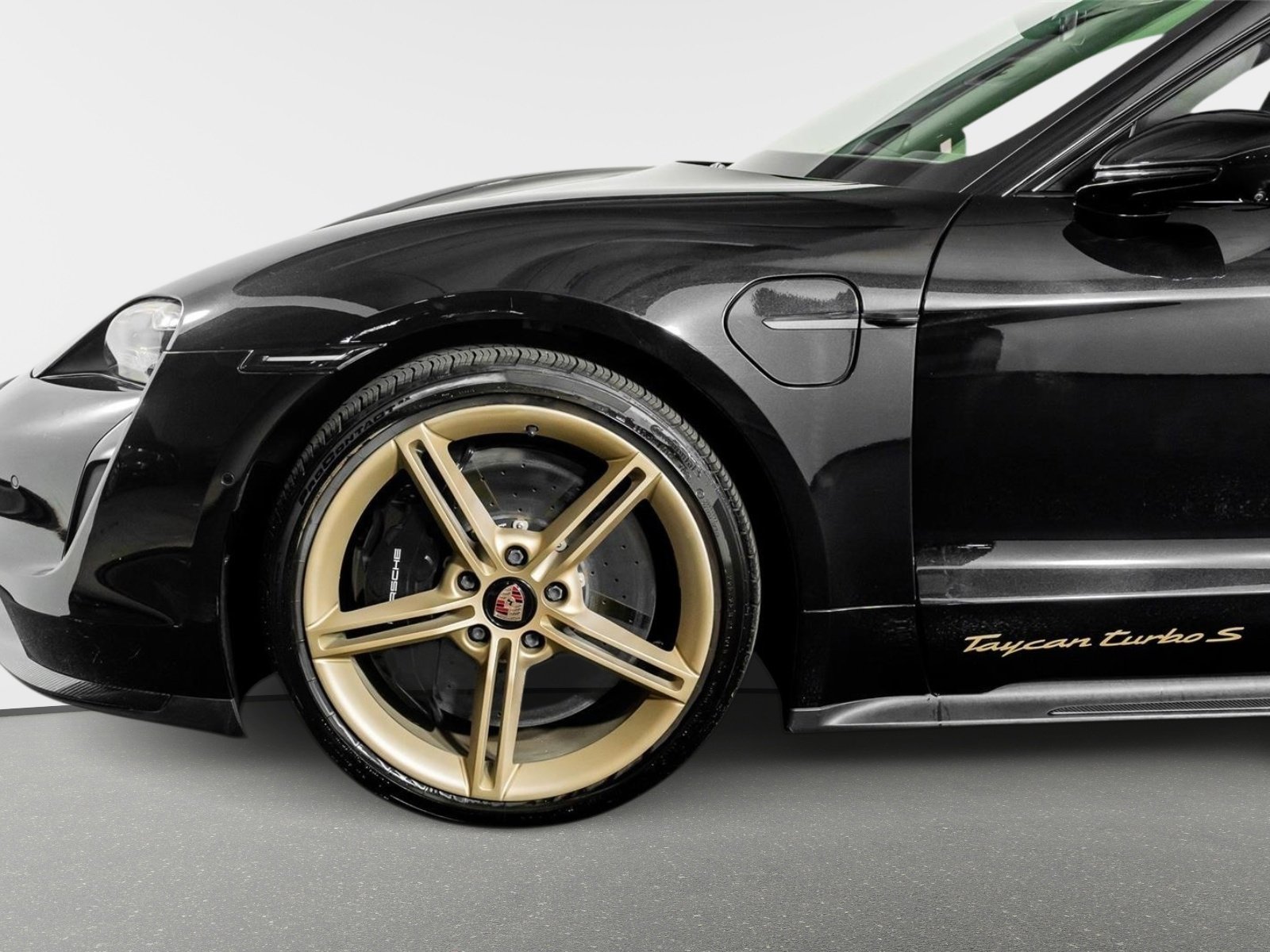 Used 2020 Porsche Taycan Turbo S w/ Premium Package image 12