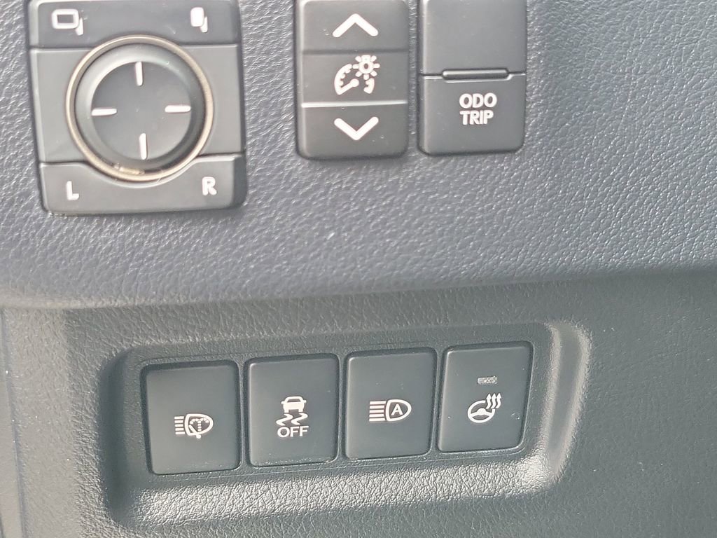 Used 2022 Lexus GX 460 Premium w/ Premium Package image 21