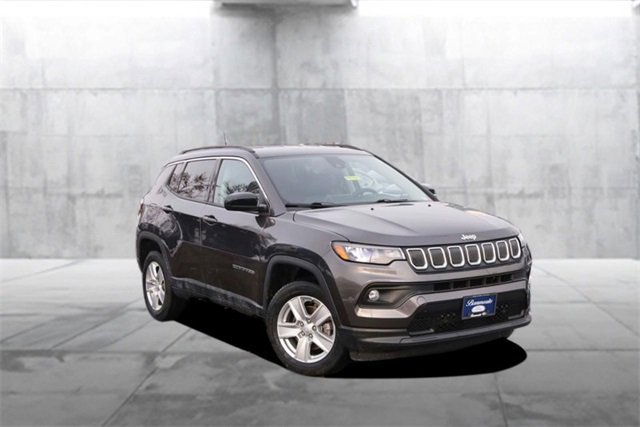 Used 2022 Jeep Compass Latitude w/ Convenience Group image 2