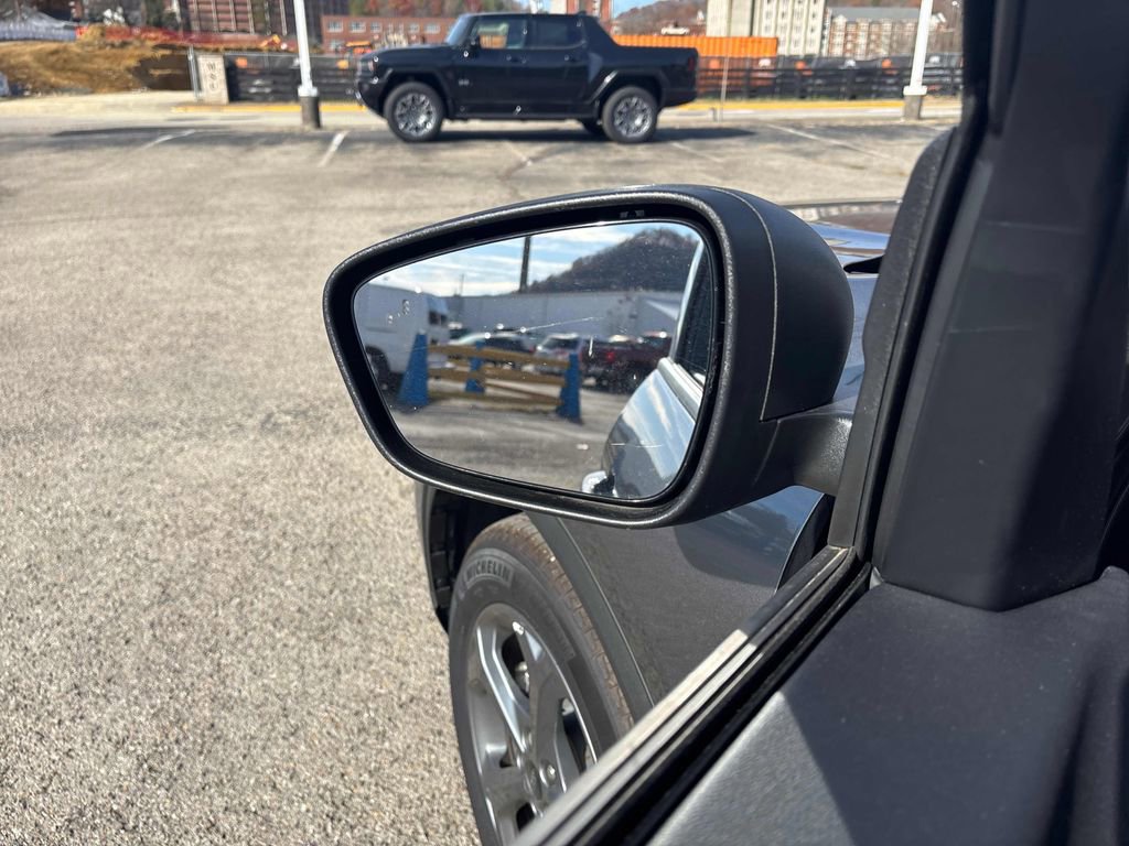 Used 2025 Ford Escape ST-Line w/ Cold Weather Package image 15