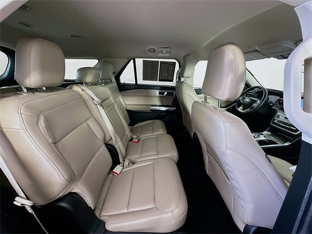Used 2024 Ford Explorer XLT w/ Equipment Group 202A image 25