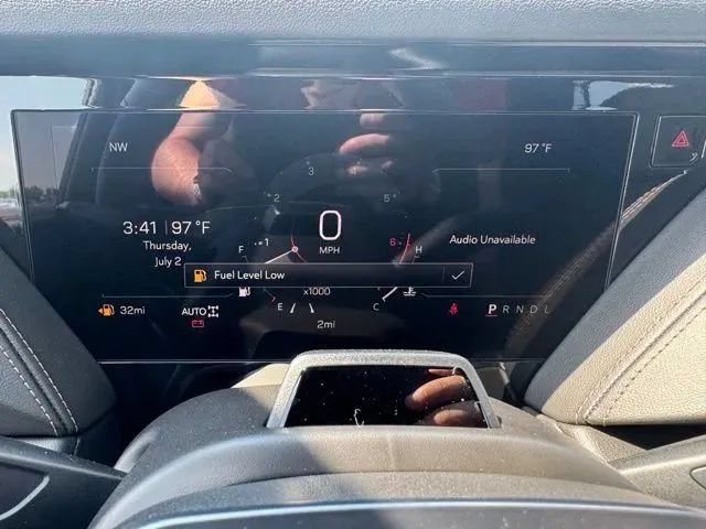 New 2026 GMC Yukon AT4 w/ AT4 Premium Plus Package AWD/4WD image 27