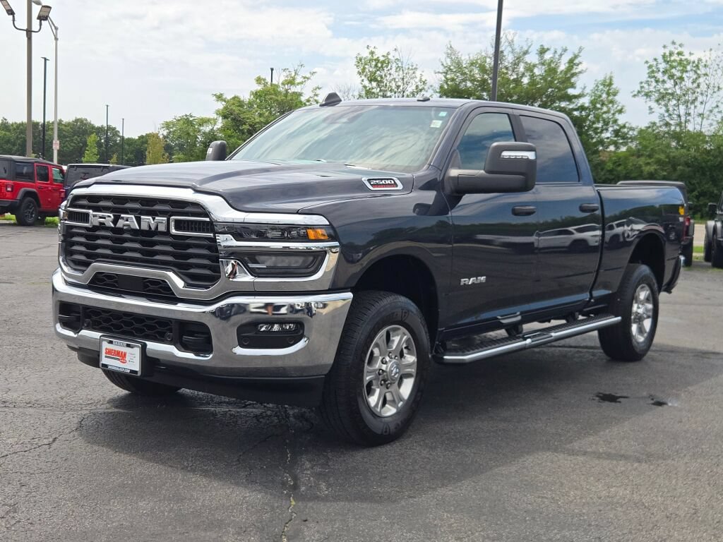 Used 2026 RAM 2500 Big Horn AWD/4WD image 4
