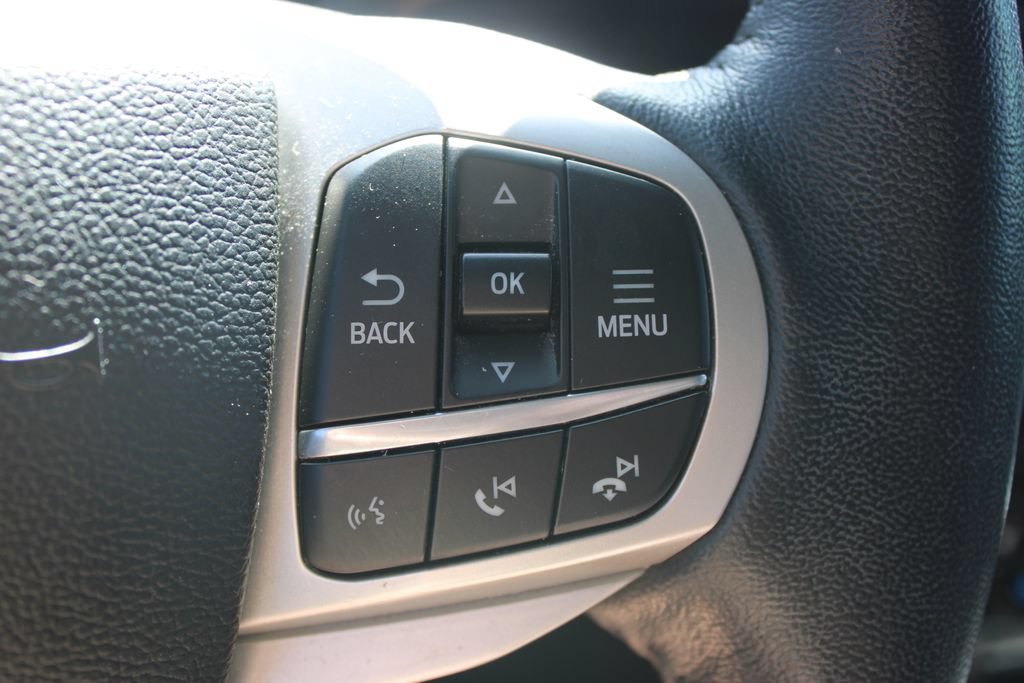Used 2022 Ford Explorer Limited w/ Equipment Group 301A RWD image 41