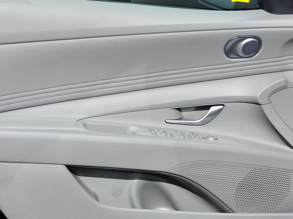 New 2026 Hyundai Elantra SEL Sport image 13