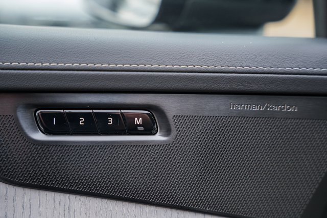 New 2026 Volvo XC90 B6 Ultra w/ Protection Package Premier image 38