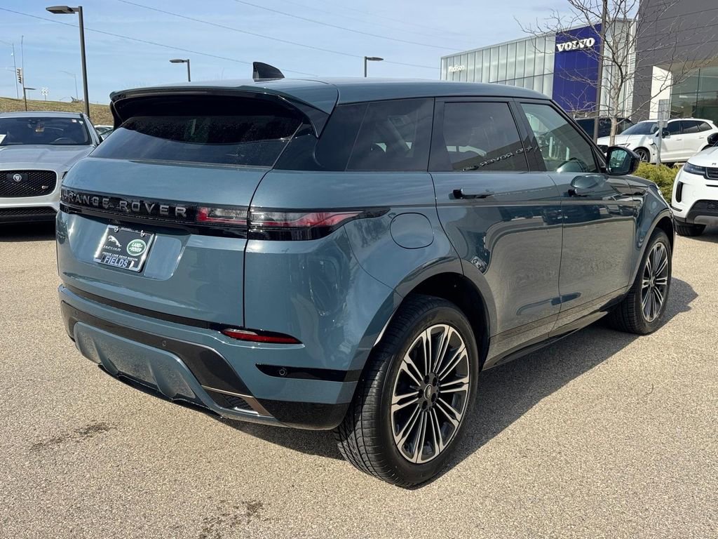 Used 2024 Land Rover Range Rover Evoque Dynamic SE image 4