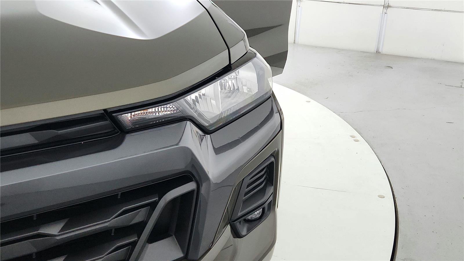 Used 2024 Chevrolet Colorado LT w/ LT Convenience Package AWD/4WD image 31