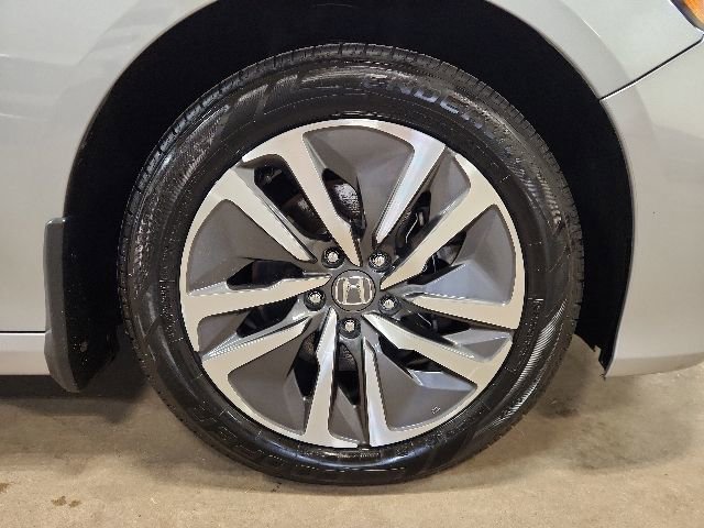 Used 2019 Honda Accord EX image 33