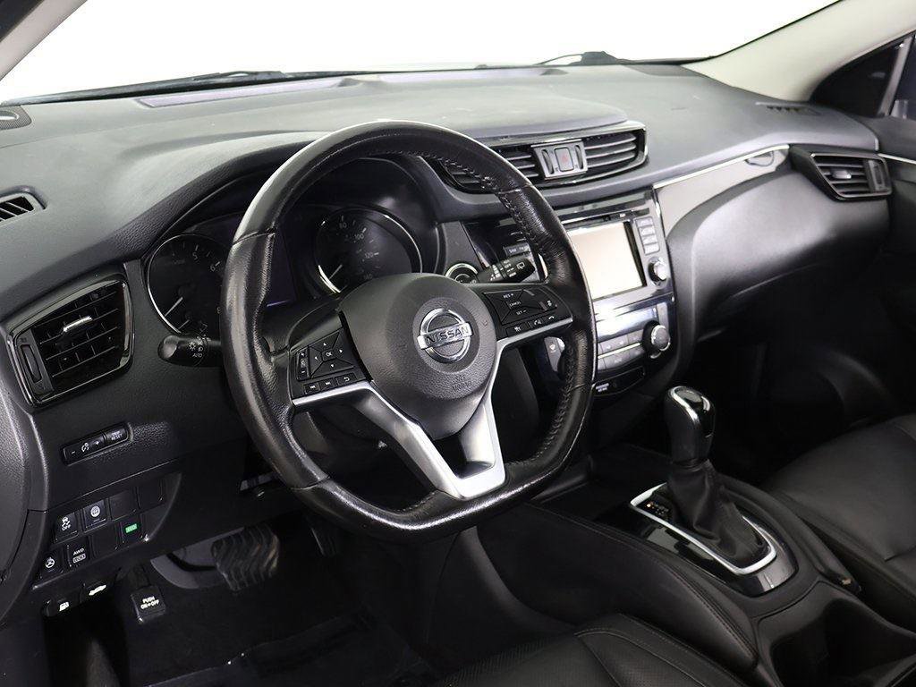 Used 2018 Nissan Rogue Sport SL w/ SL Premium Package image 27