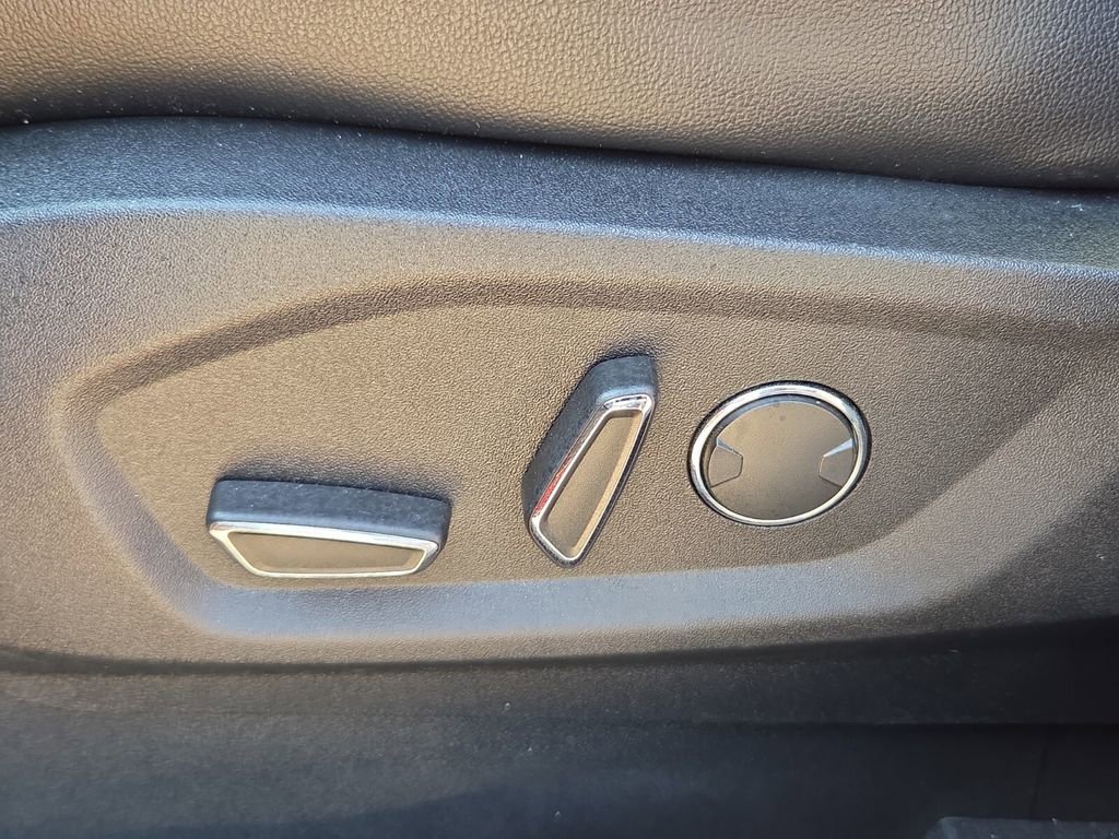 Used 2019 Ford Edge ST w/ Equipment Group 401A image 12