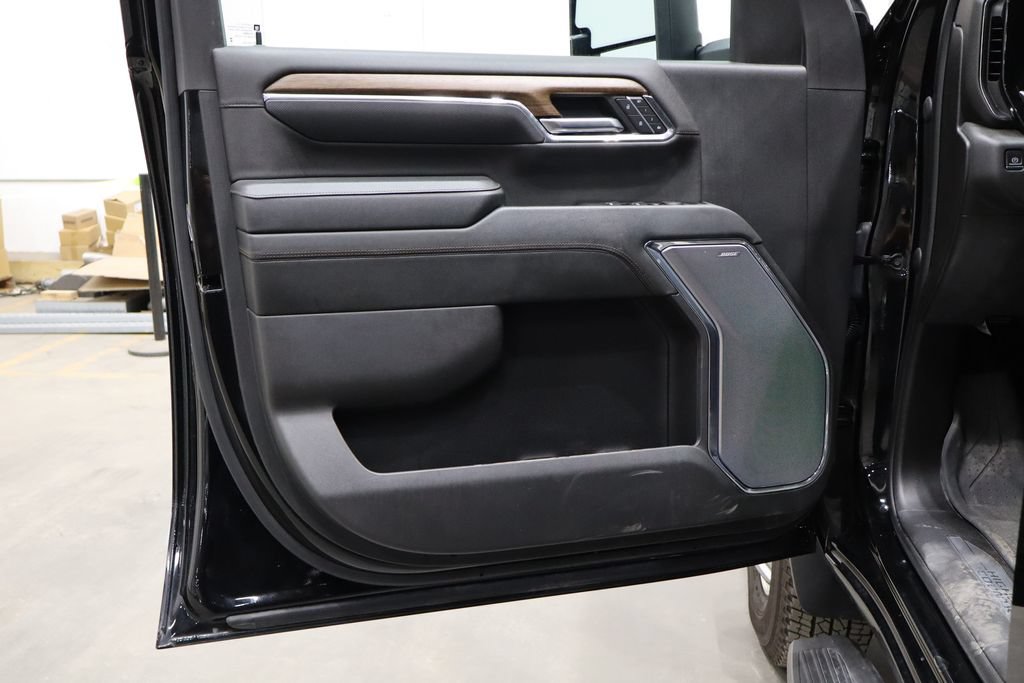 Used 2024 Chevrolet Silverado 3500 High Country w/ High Country Premium Package AWD/4WD image 11
