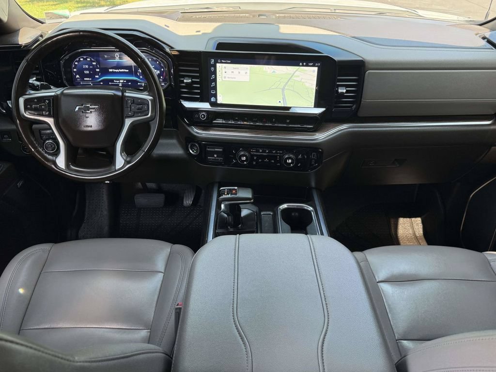 Used 2024 Chevrolet Silverado 1500 RST w/ Convenience Package II AWD/4WD image 3