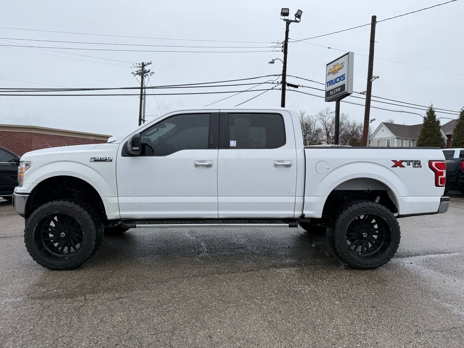 Used 2018 Ford F150 XLT w/ Equipment Group 301A Mid AWD/4WD image 3